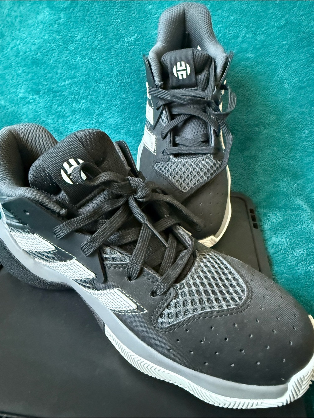 adidas Harden bounce stepback Kids Black and Gray Lace-Up Sneakers
